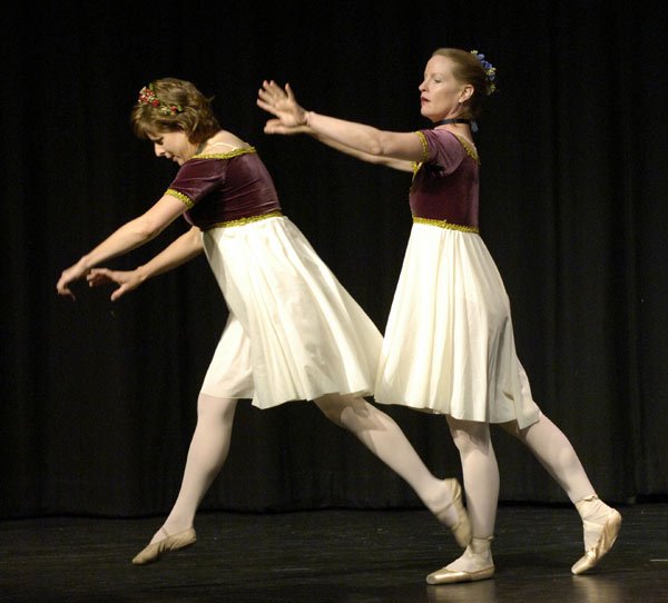 dance105web.jpg