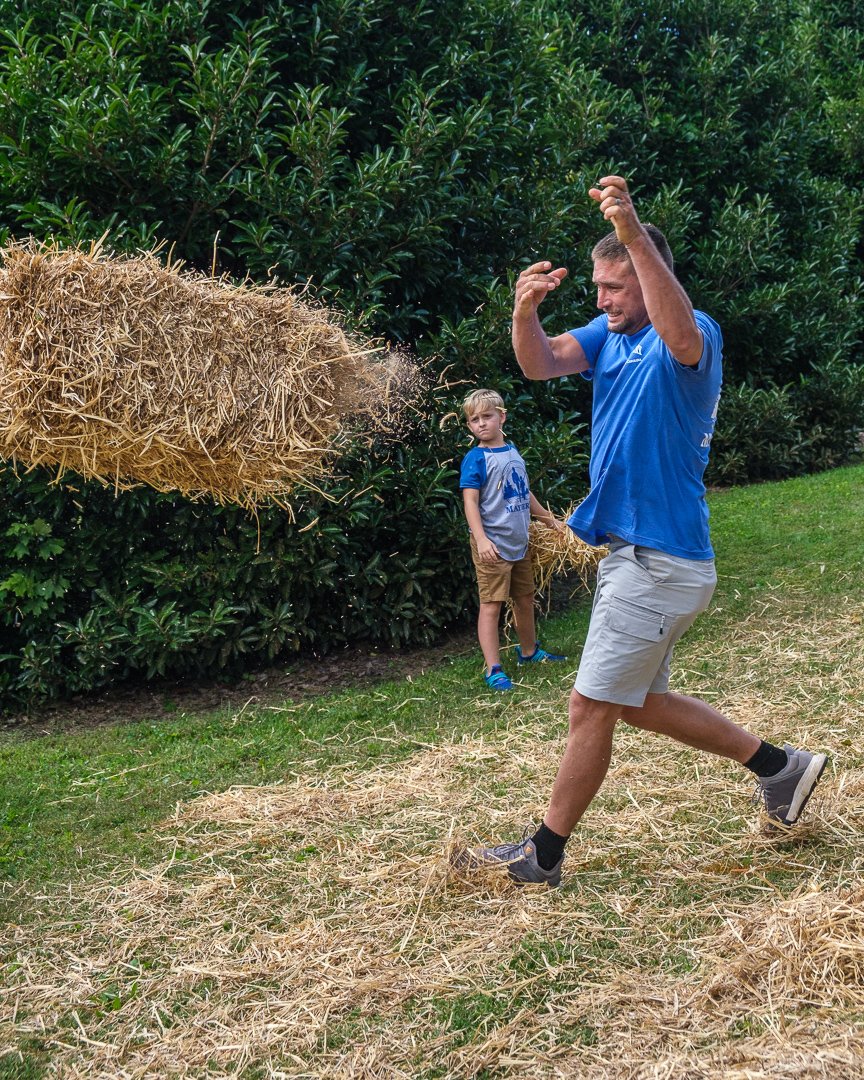 haybale200911.jpg