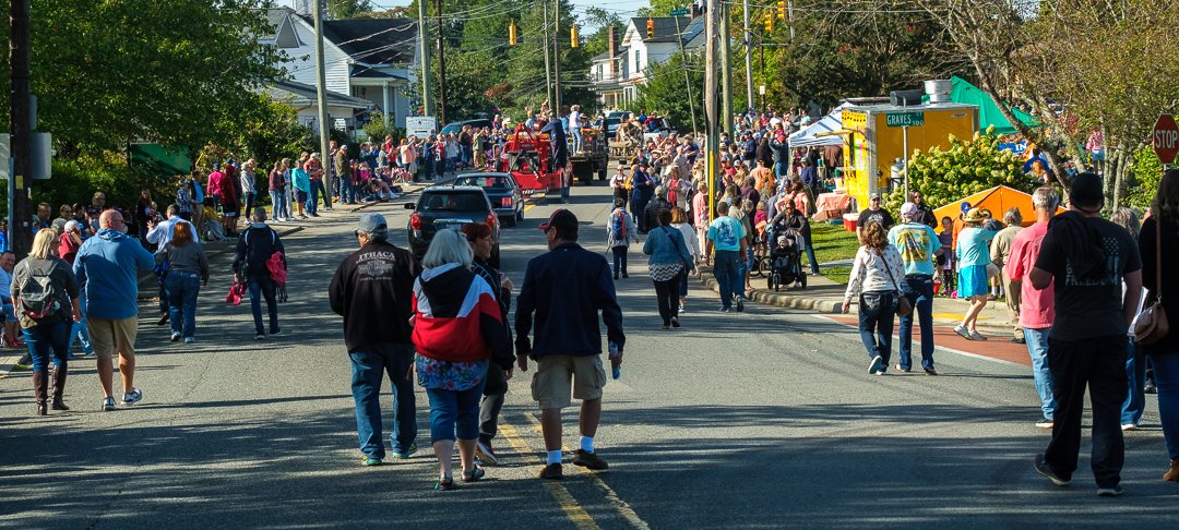 parade2109108.jpg