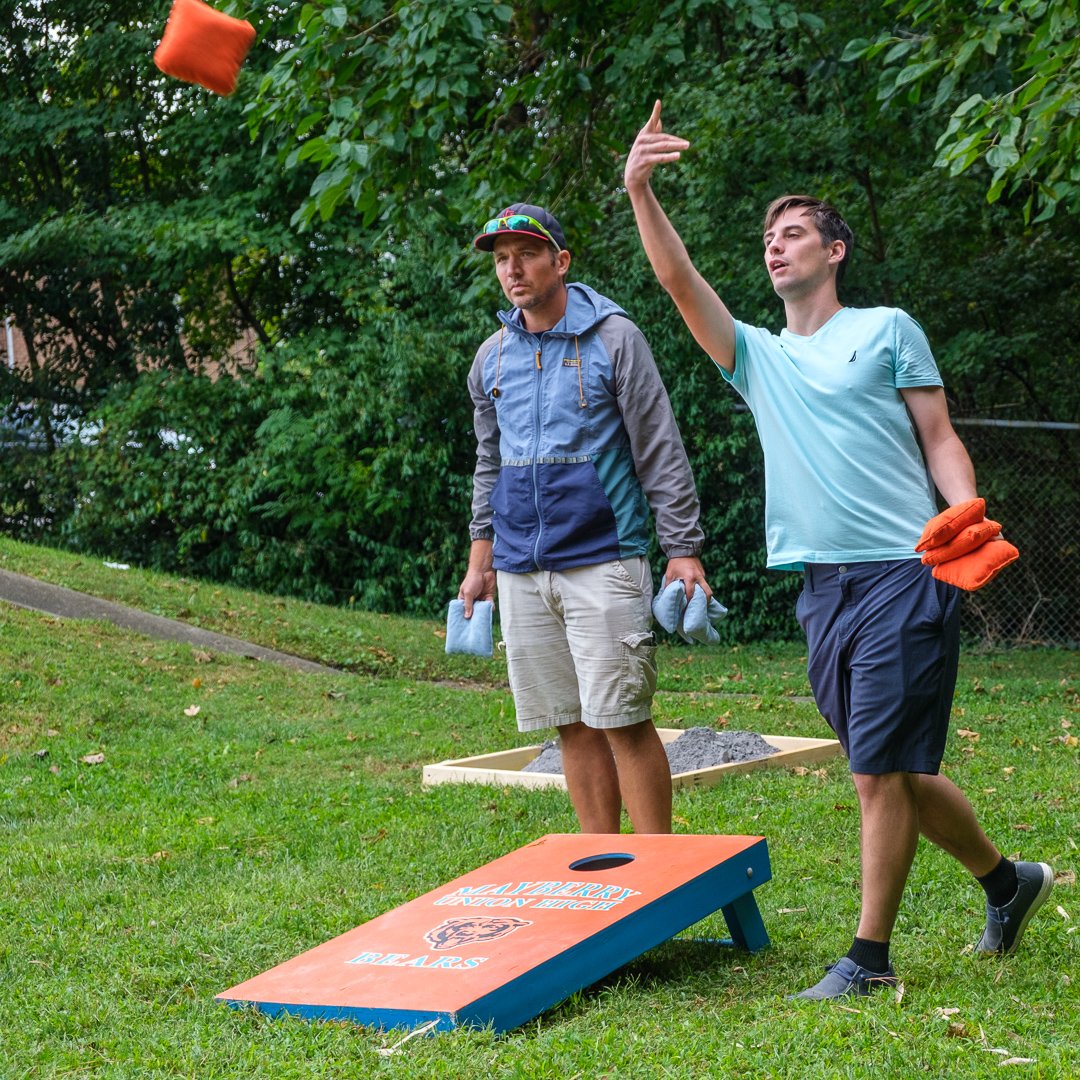 cornhole22093170.jpg