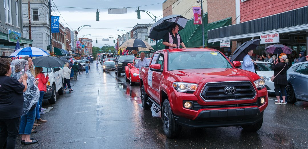 parade230981.jpg