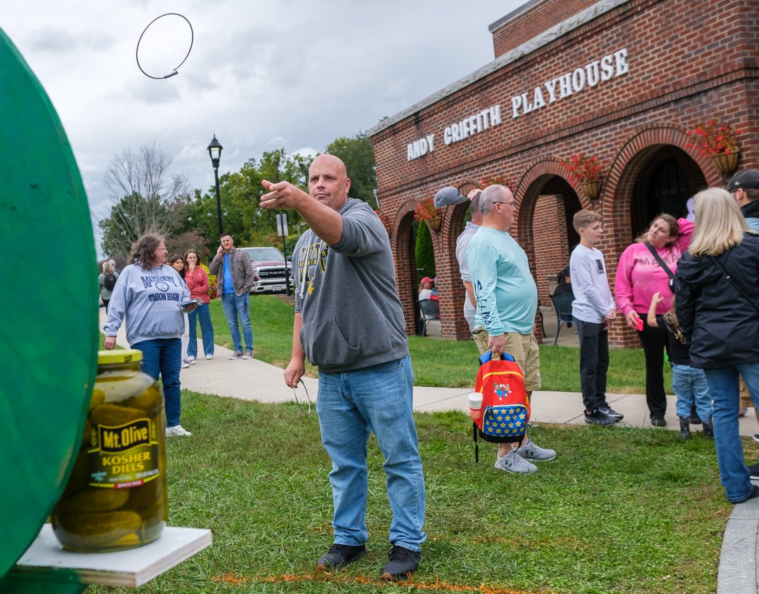 pickletoss230913.jpg