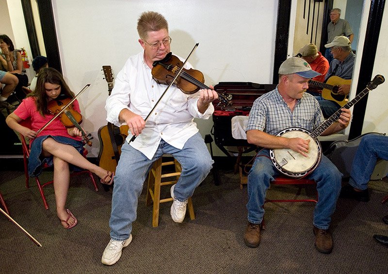 fiddlers04909.jpg