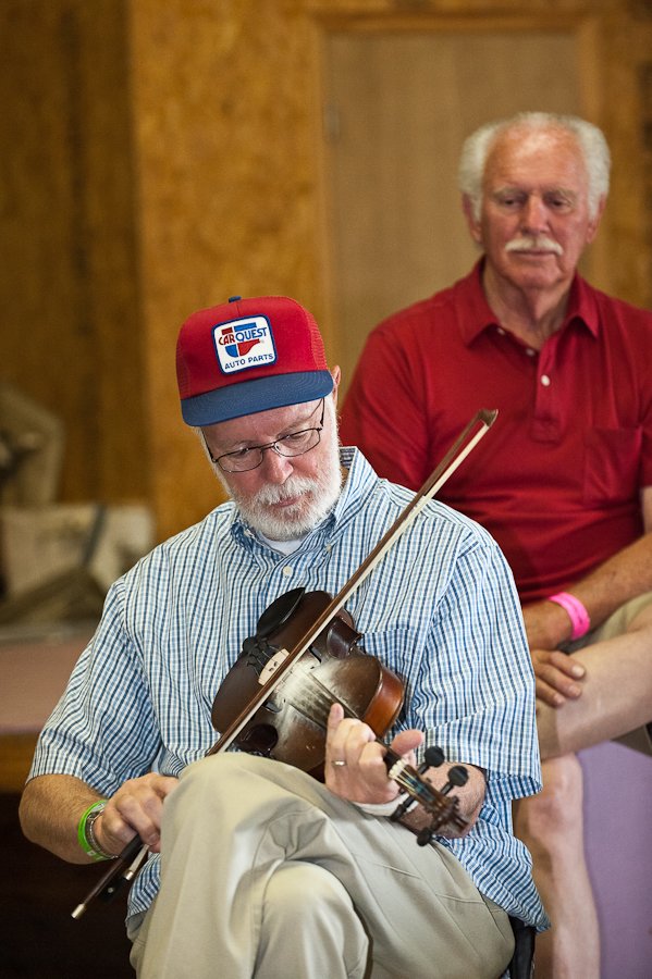 fiddle06119135.jpg