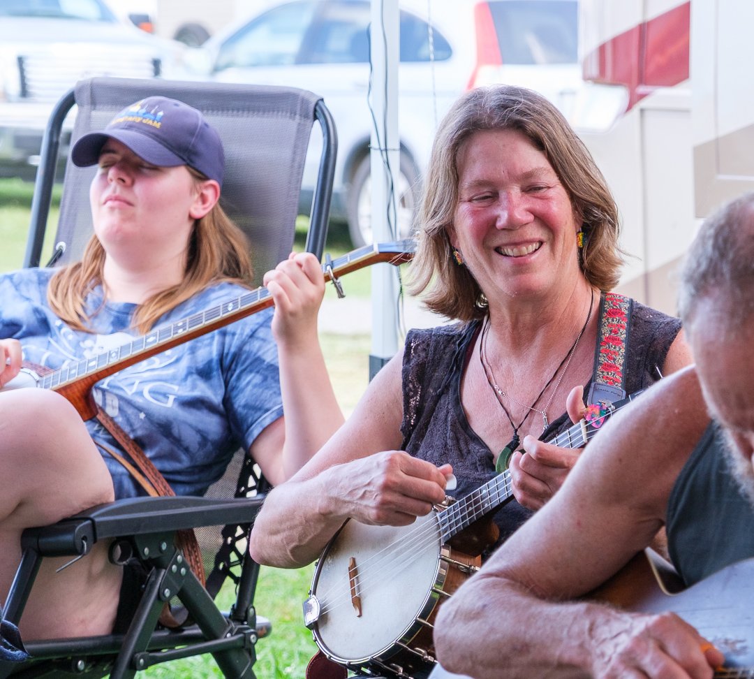 fiddlersconvention250664.jpg