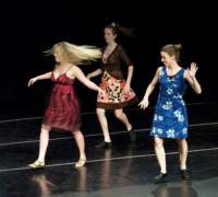 dance02076_small.jpg