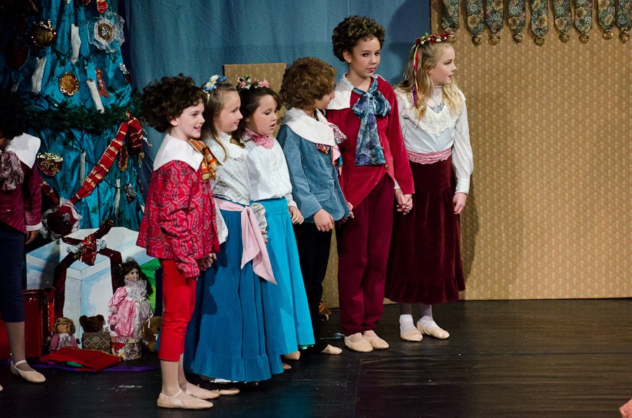 nutcracker11112990.jpg