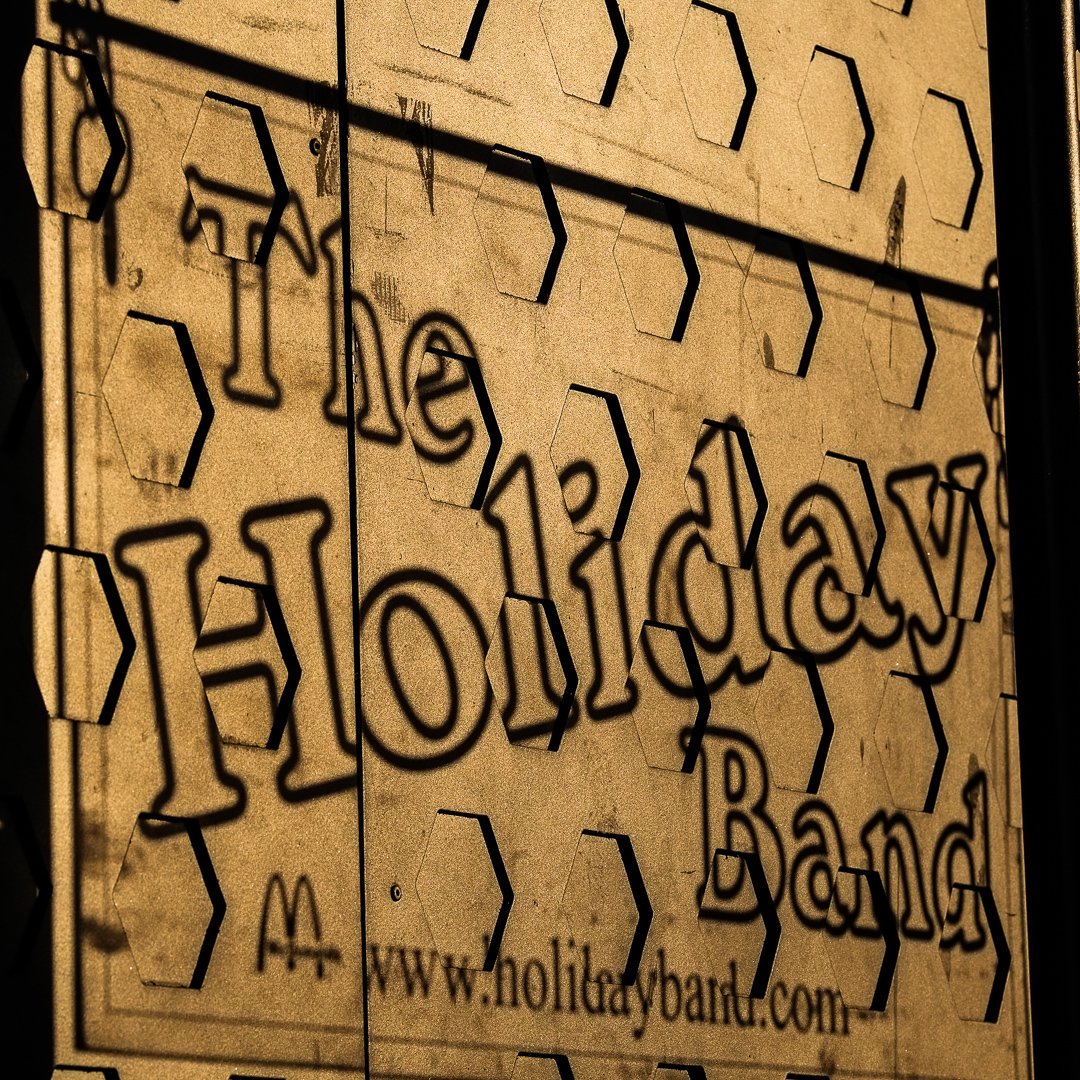 holidayband13080811.jpg