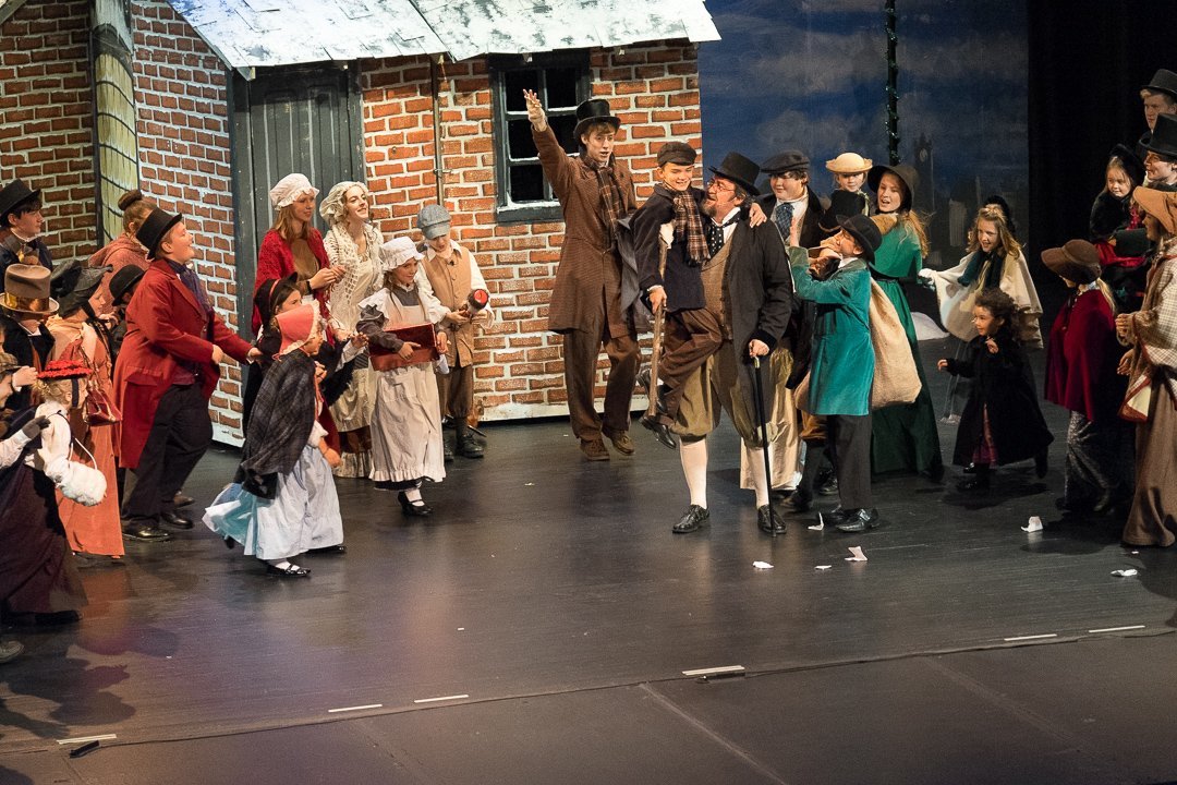 christmascarol13122847.jpg