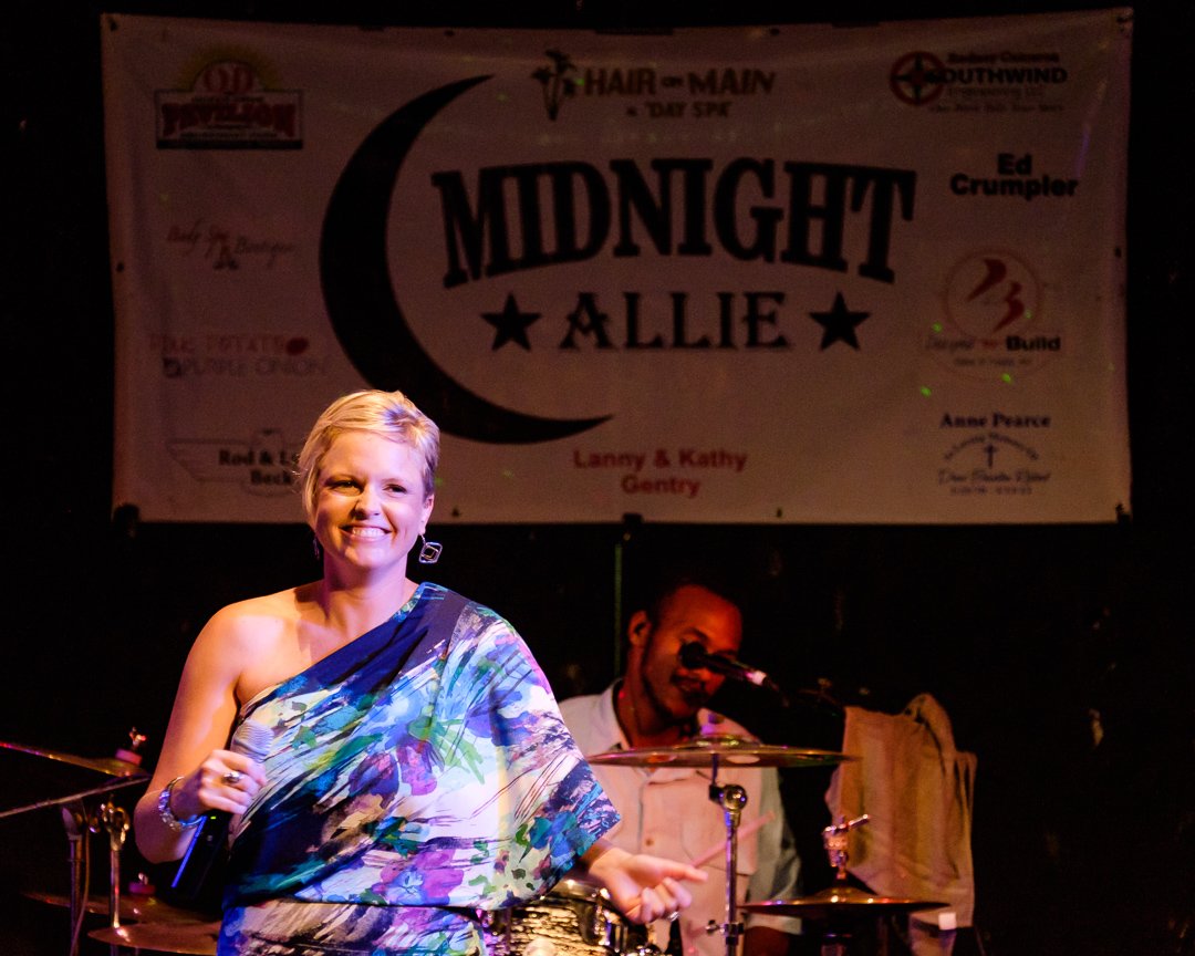 midnightallie16085974.jpg