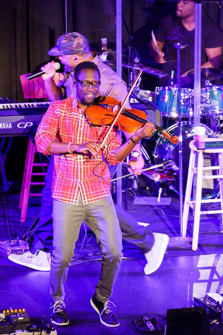 blackviolin16043944.jpg