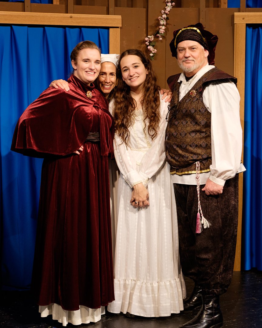 romeoandjuliet17108234.jpg