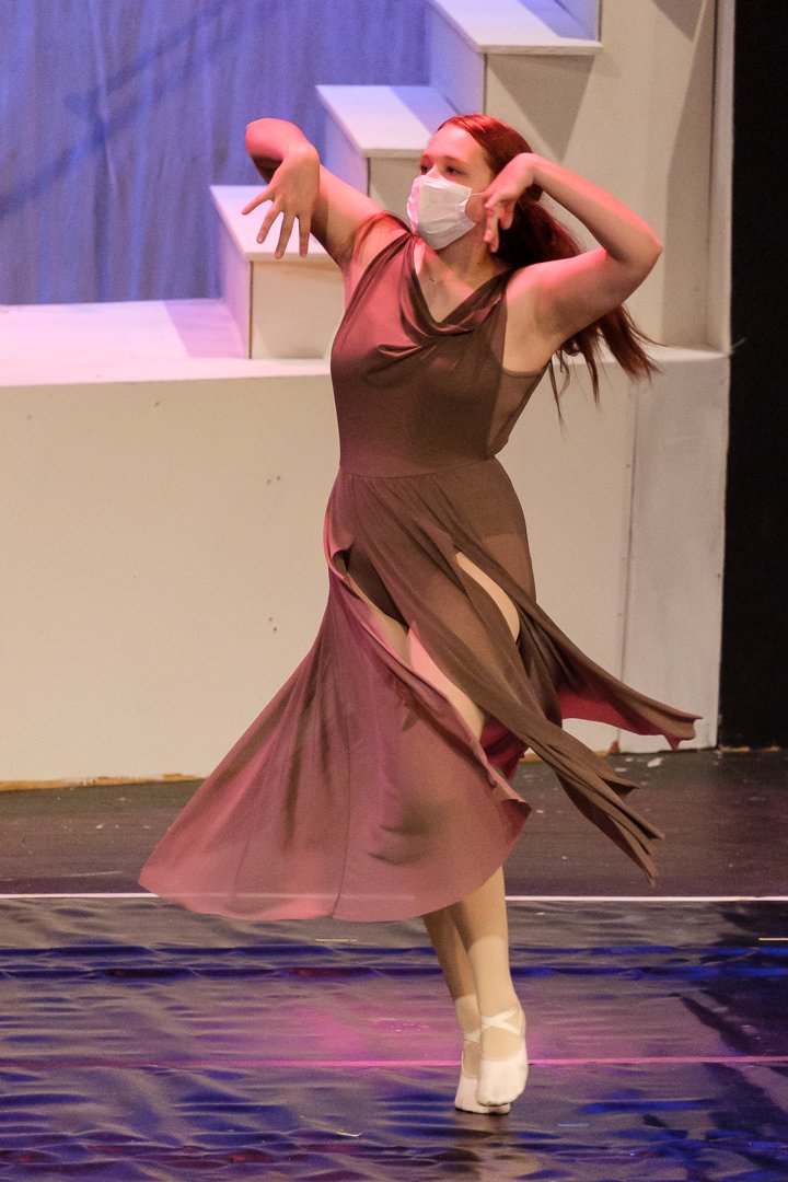 dance210580.jpg