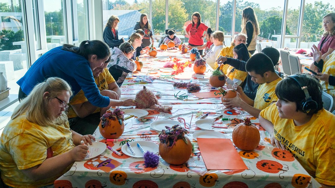 pumpkinworkshop231022.jpg