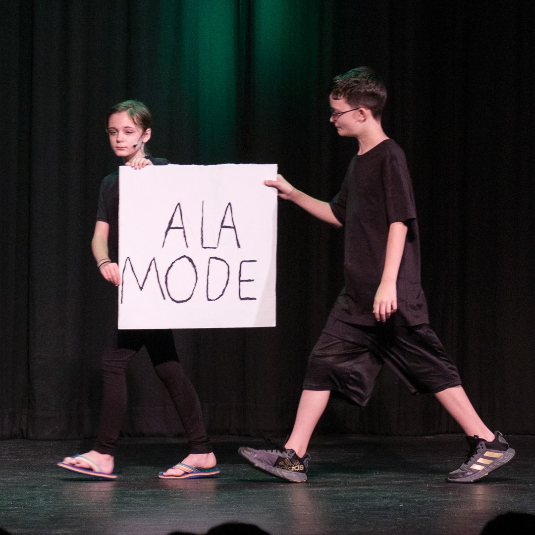 youthactingshow29.jpg