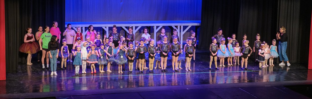 dancerecital230589.jpg