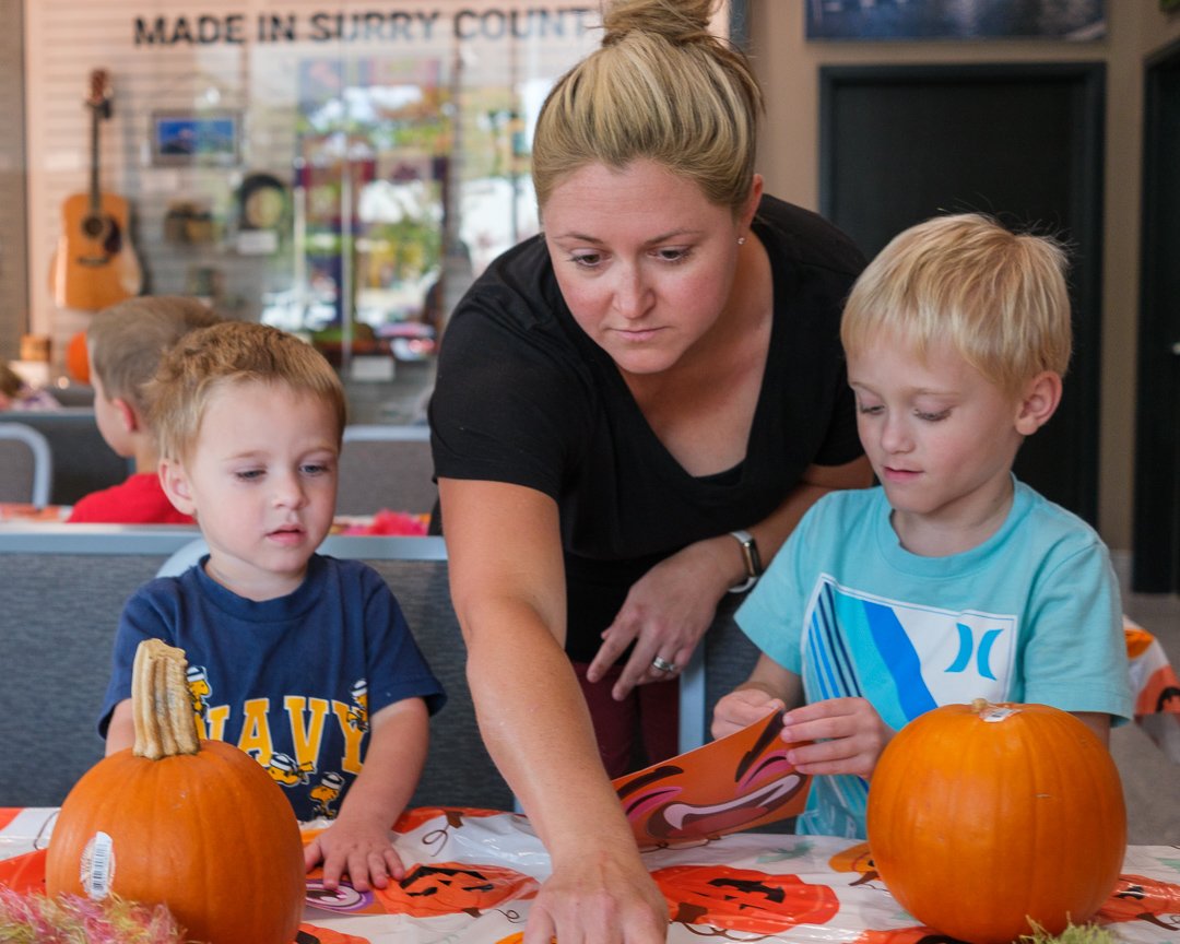 pumpkinworkshop23108.jpg