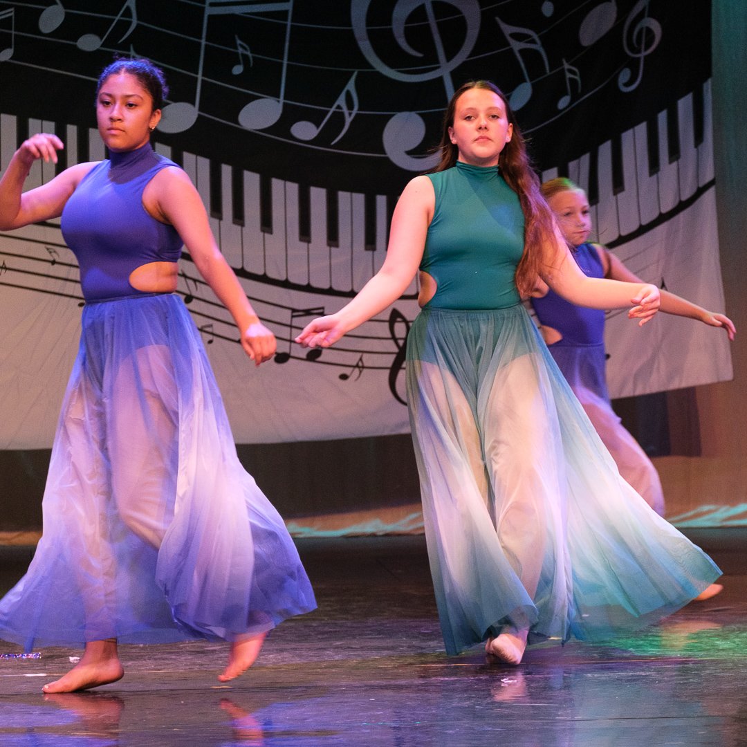dance2505189.jpg