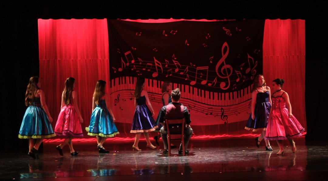 dance2505247.jpg