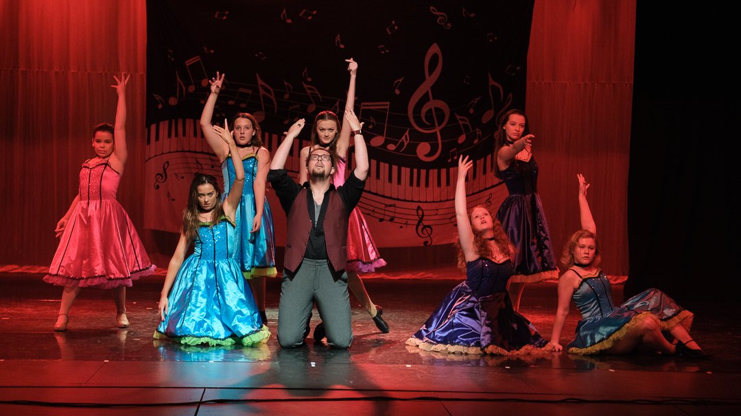 dance2505256.jpg